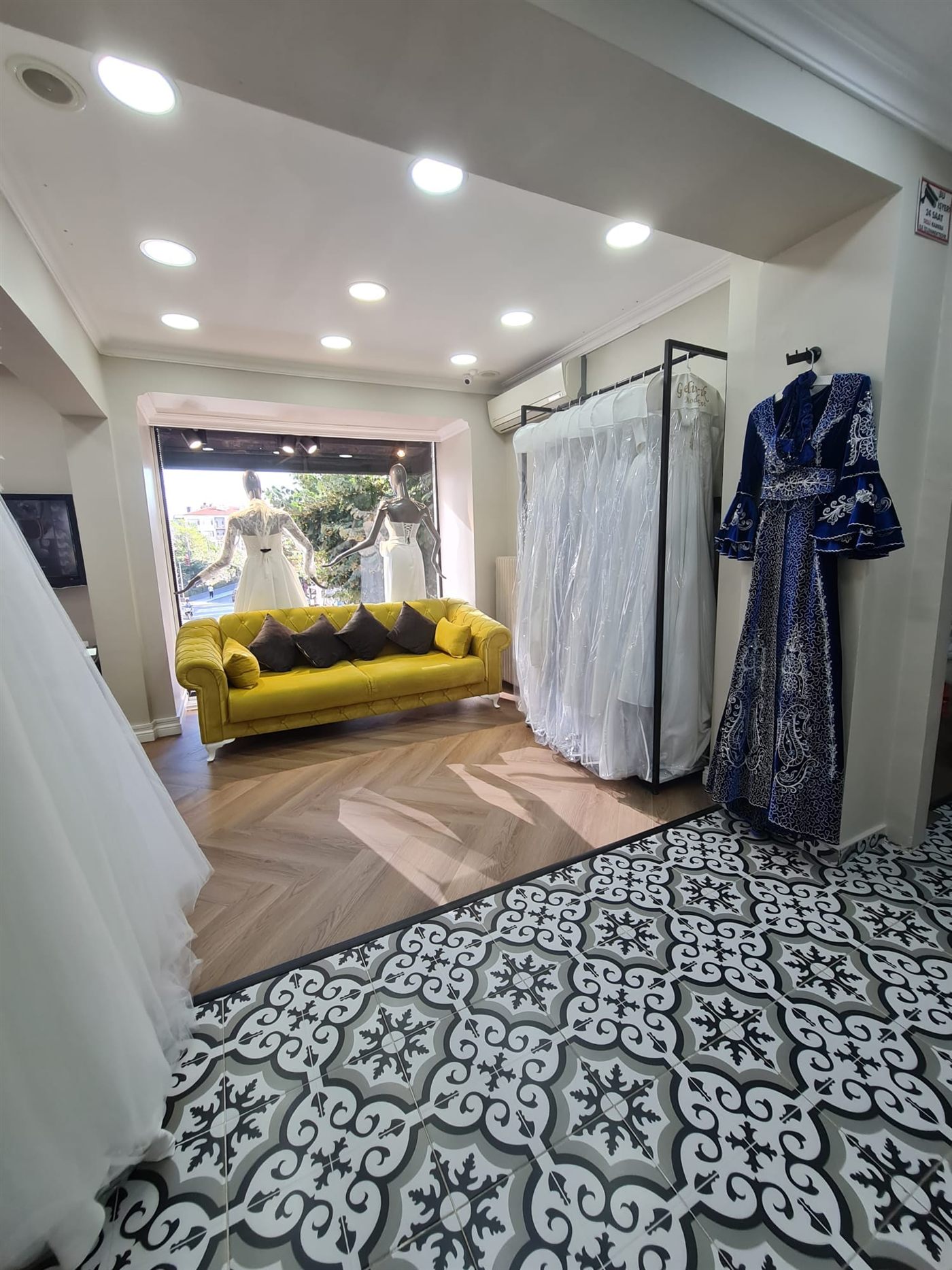 Gelincik Bridal mağaza iç mekânı